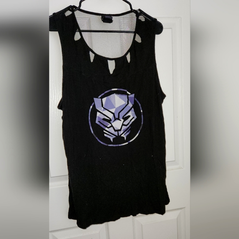 Sleevless Black Panther top